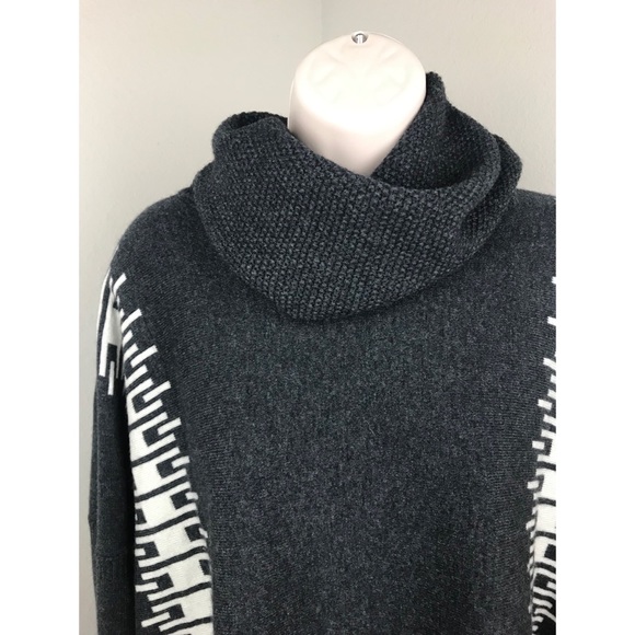 Leo & Sage Turtleneck Wool Sweater - Picture 3 of 7